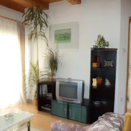 Flora Apartman Tihany