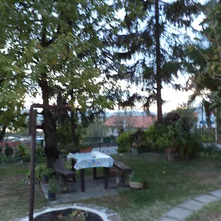 Apartament Flora Apartman Tihany