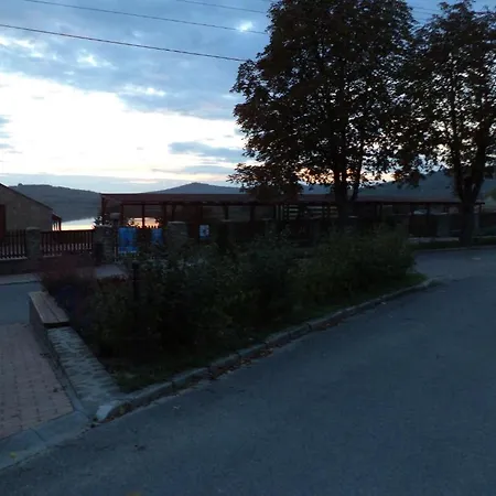 Apartament Flora Apartman Tihany